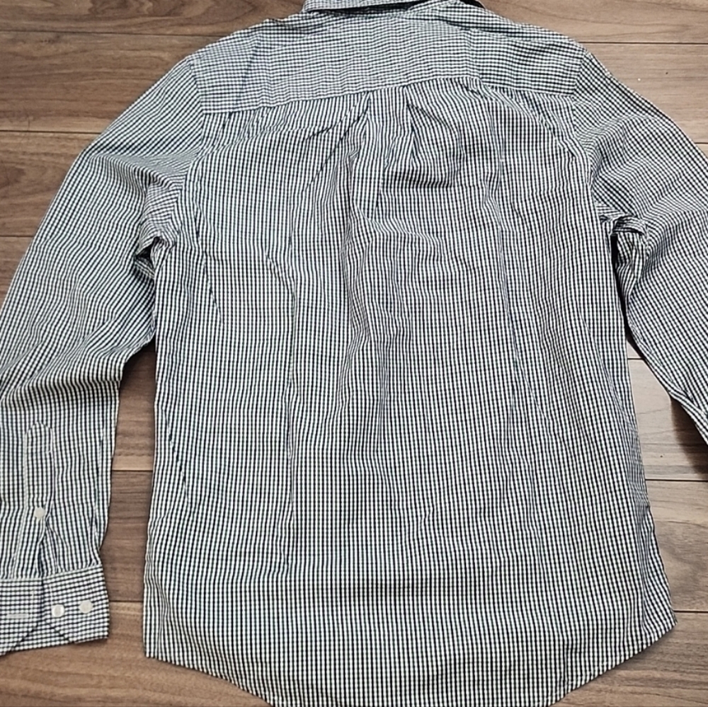 SOLD/ NOT AVAILABLE Tommy Hilfiger Men button casual, black, green - Picture 6 of 8